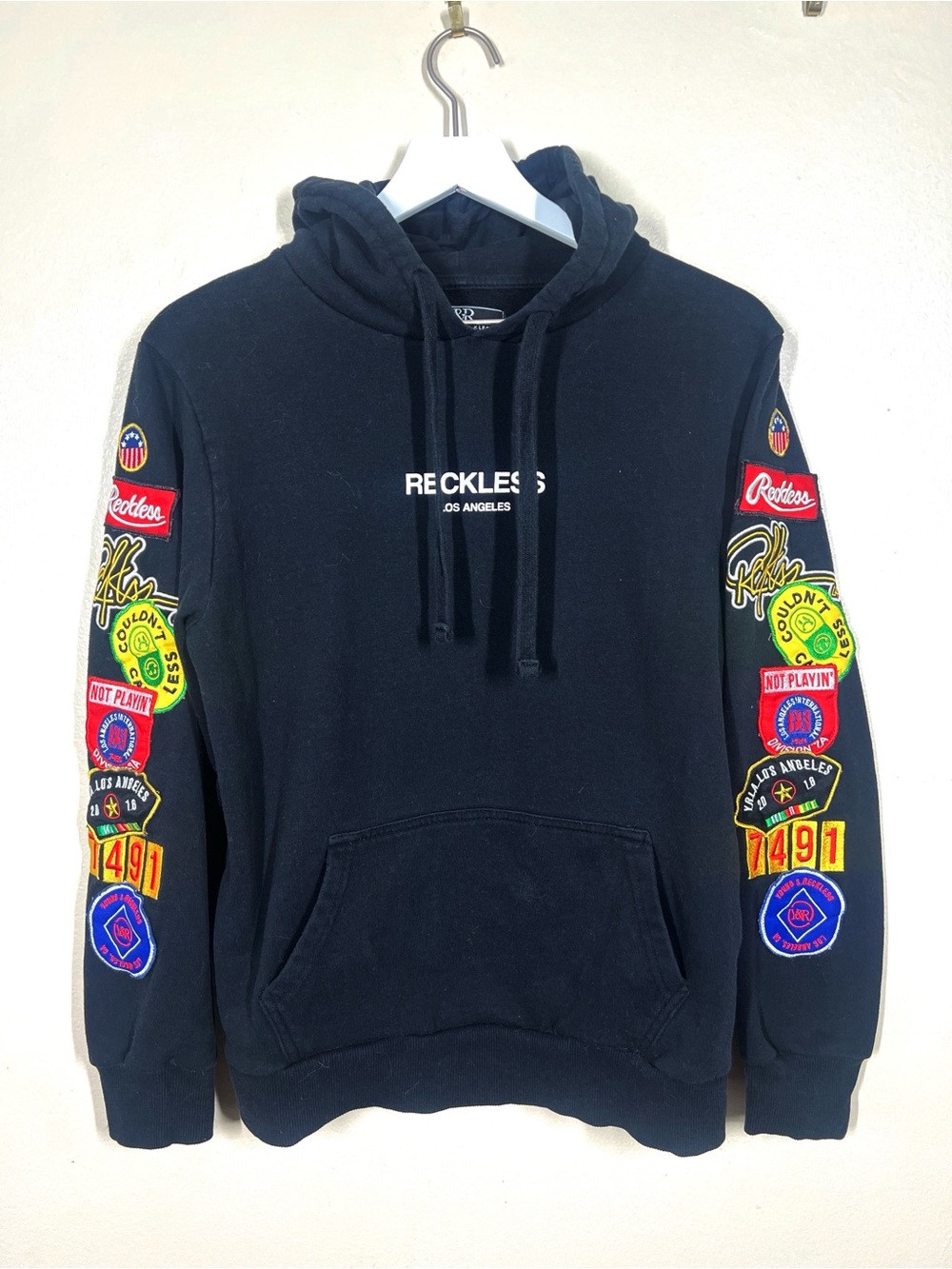 Young & Reckless Unisex Black Patch Sleeves Hoodie Sweatshirt Size Medium